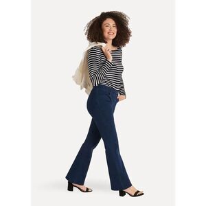 Betabrand boot cut 4-pocket yoga denim in dark indigo